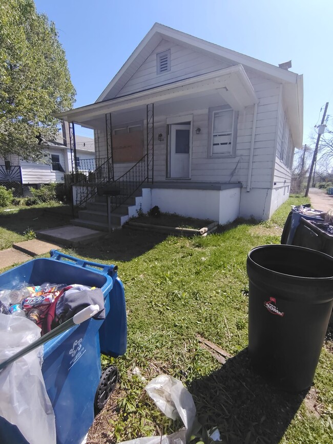 property at 614 Fremont St
