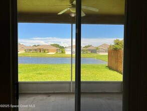 2078 Maeve Cir in West Melbourne, FL - Building Photo - Building Photo