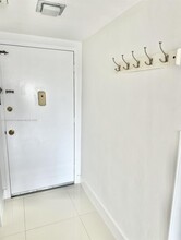 8400 Byron Ave in Miami Beach, FL - Building Photo - Building Photo