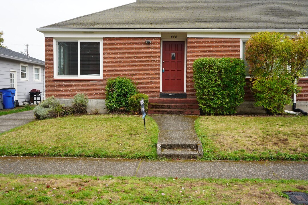 614 Beech St in Vancouver, WA - Building Photo