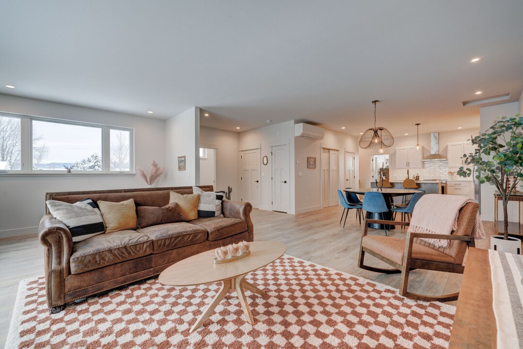 605 E Bryant St in Bozeman, MT - Foto de edificio