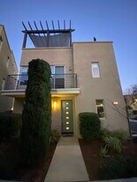 7918 Altana Way, Unit 7918 Altana Way in San Diego, CA - Building Photo