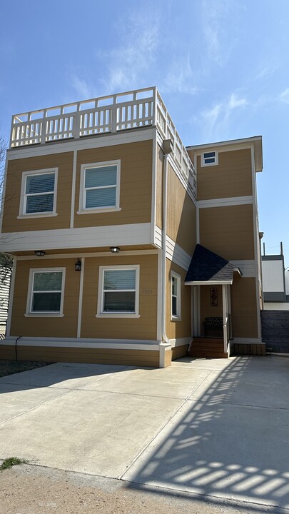 4009 Avenue N 1/2 in Galveston, TX - Building Photo