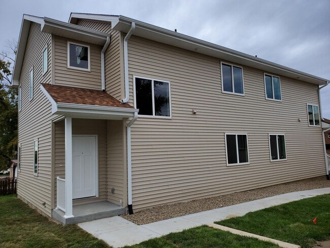 524 S Washington St in Papillion, NE - Building Photo - Building Photo