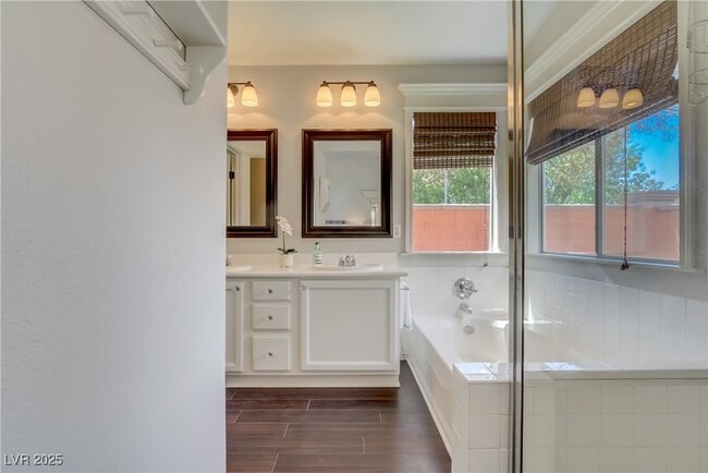 property at 1812 Stablegate Ave