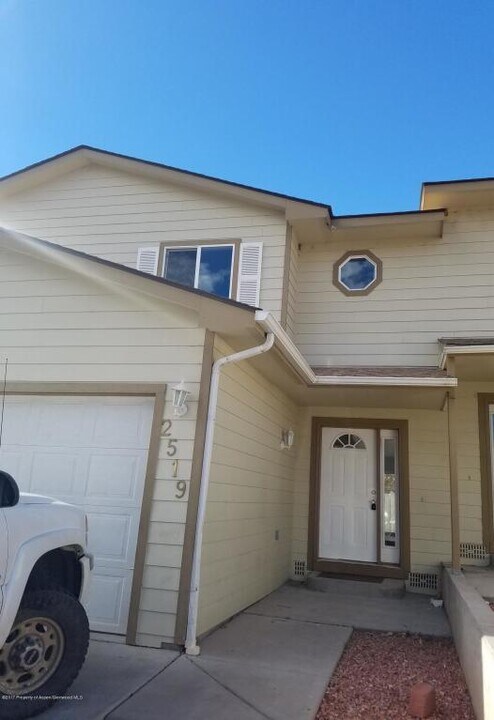 2519 Meadow Cir in Rifle, CO - Building Photo
