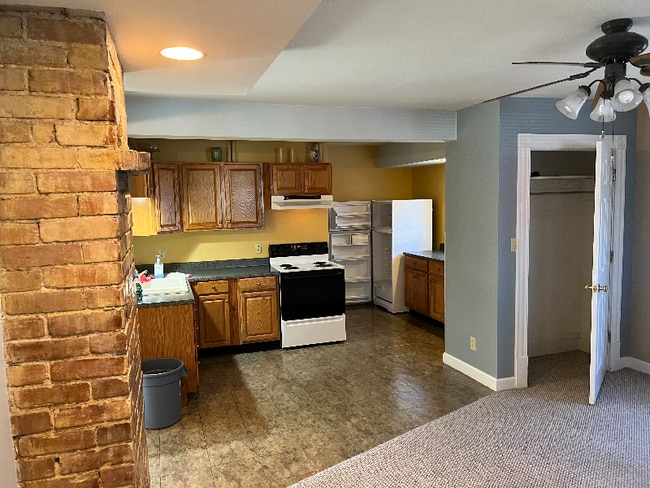 31 Logan Ave in Sharon, PA - Building Photo - Building Photo