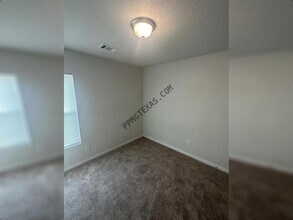 15724 Del Norte Dr in Conroe, TX - Building Photo - Building Photo