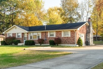 106 Bluewater Dr, Unit 01-855 in Hendersonville, TN - Building Photo - Building Photo