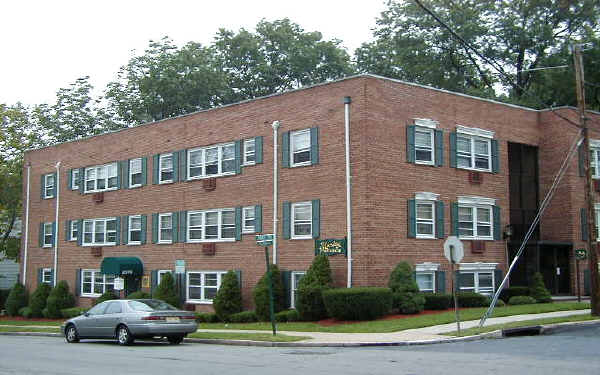 Manley Apartments in Maplewood, NJ - Building Photo