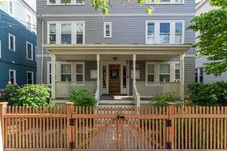 43 Boynton St in Jamaica Plain, MA - Building Photo - Building Photo