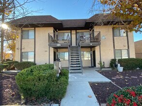 1022 E Ave Q-3 Ave, Unit A in Palmdale, CA - Building Photo - Building Photo