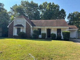6333 Green Grove Dr in Memphis, TN - Building Photo