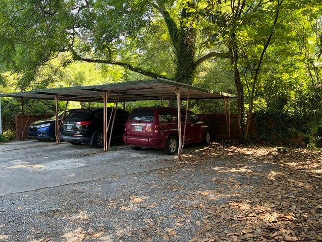 305 N Jefferson St NE, Unit D in Milledgeville, GA - Building Photo - Building Photo