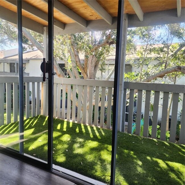 876 116th Ave N in St. Petersburg, FL - Building Photo - Building Photo