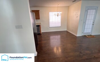 9115 Cinderhill Cove E in Memphis, TN - Building Photo - Building Photo