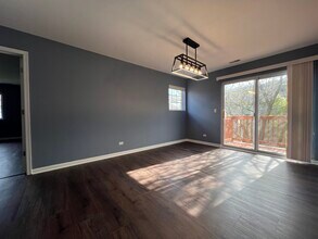 3413 Blue Ridge Dr in Carpentersville, IL - Building Photo - Building Photo