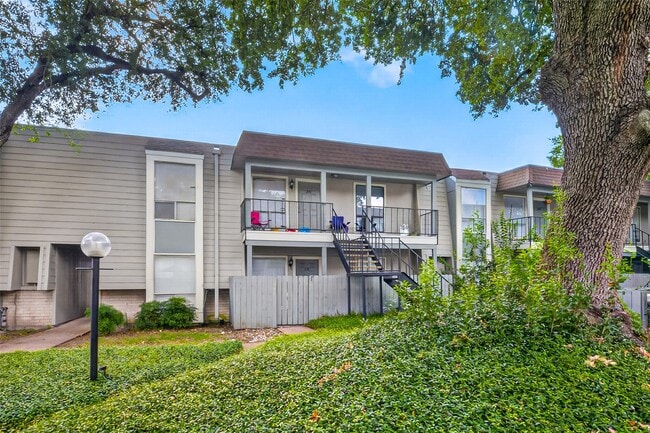 property at 5929 Queensloch Dr