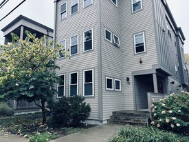 93 Brookley Rd, Unit 93 Apartments