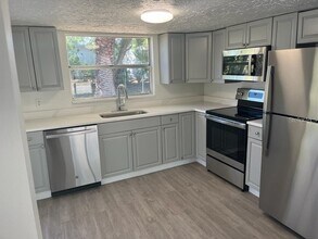 7431 Buchanan Dr in Port Richey, FL - Building Photo - Building Photo