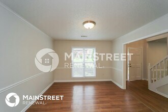 8849 Woodmark Dr in Memphis, TN - Foto de edificio - Building Photo