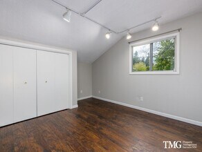 14321 NE 30th St in Vancouver, WA - Building Photo - Building Photo