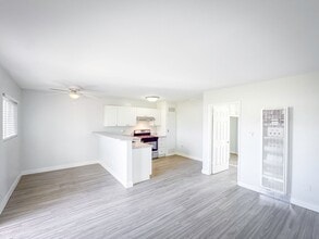 28948 Goetz Rd in Canyon Lake, CA - Building Photo - Building Photo