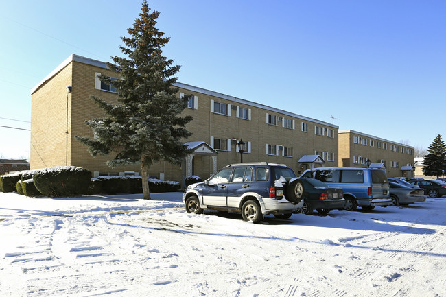 Windhaven Apartments in Lorain, OH - Building Photo - Building Photo