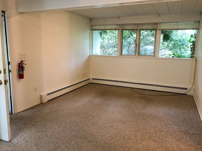 property at 737 S Sparks St