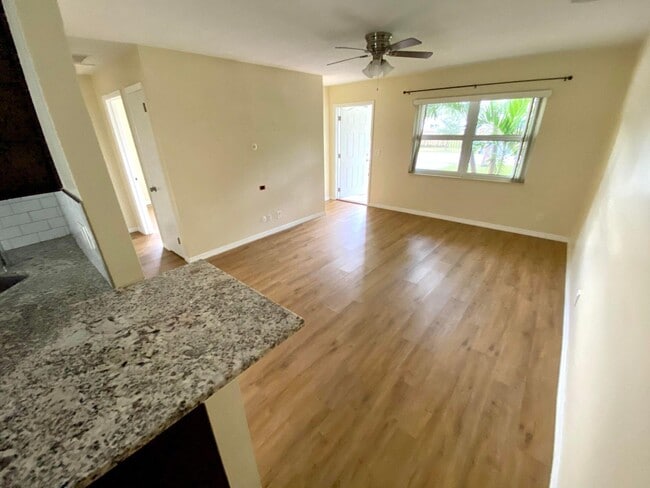 3541 Burma Ct in Palm Beach Gardens, FL - Building Photo - Building Photo