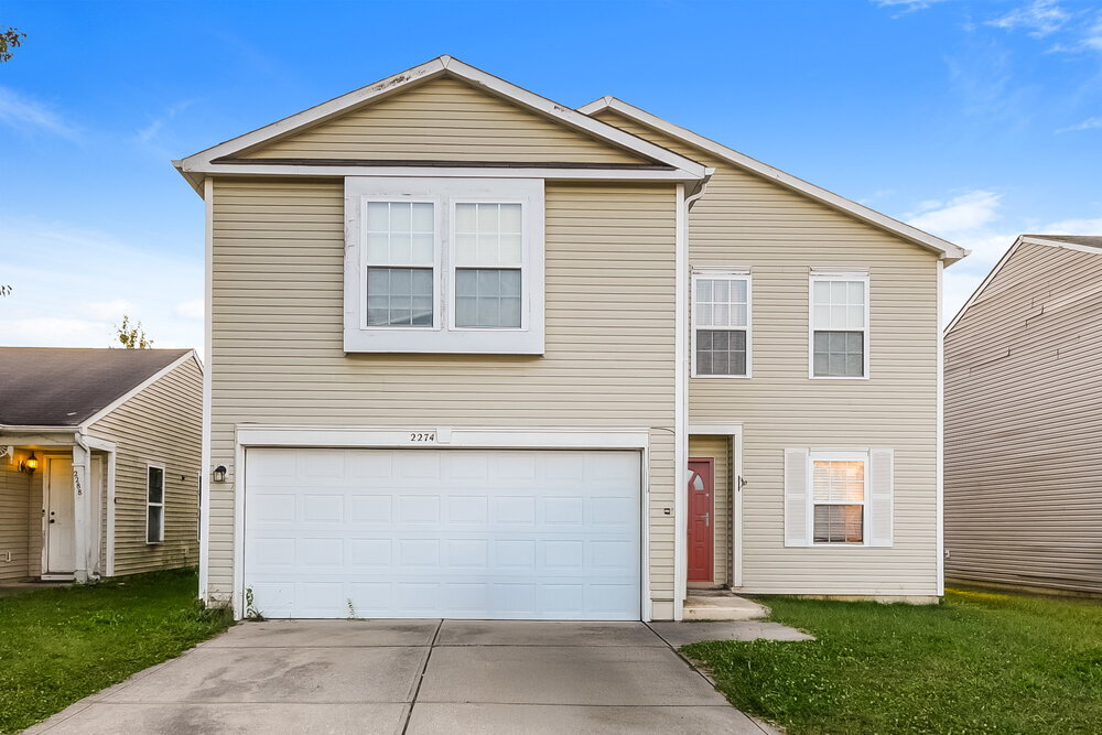 2274 Summerwood Ln in Greenwood, IN - Building Photo