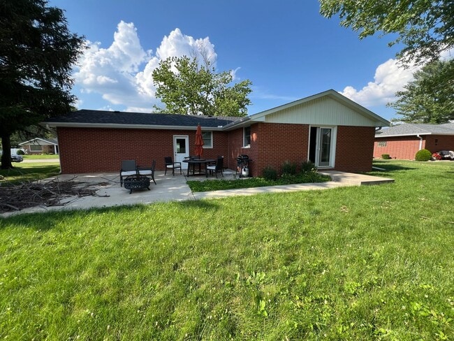 380 E Hazelwood St in Morton, IL - Building Photo - Building Photo
