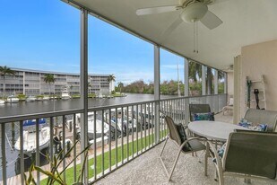 1537 E Hillsboro Blvd, Unit 238 in Deerfield Beach, FL - Building Photo