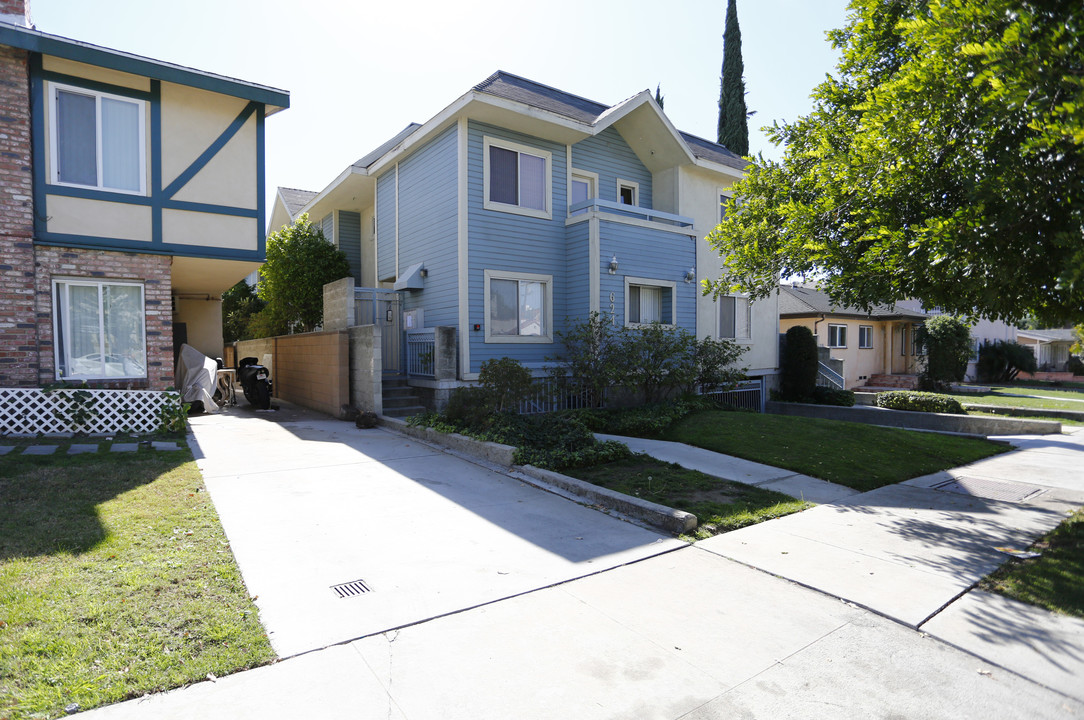 624 Milford St in Glendale, CA - Building Photo