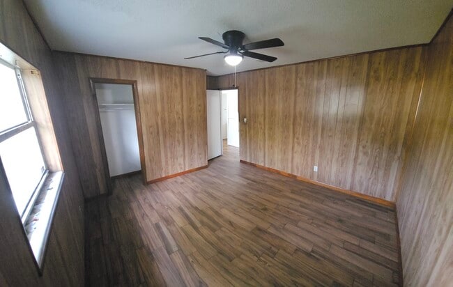 221 Edison Drive in Pensacola, FL - Building Photo - Building Photo