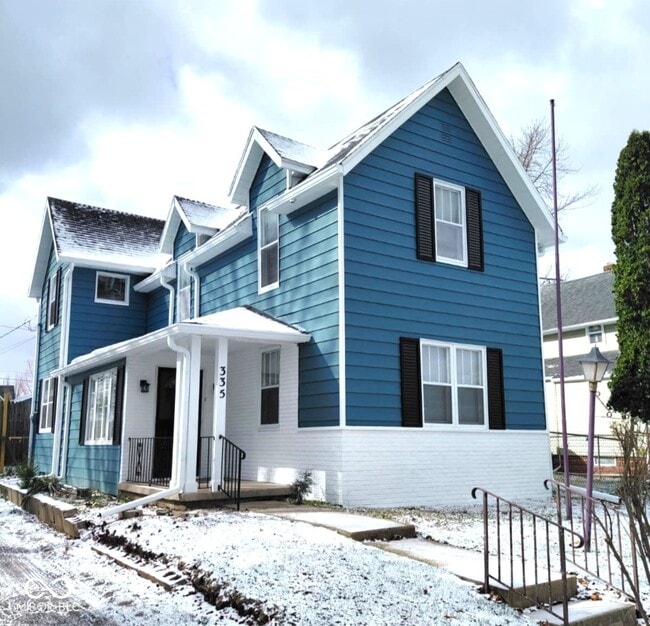 property at 335 W 4th St