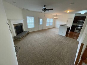 4710 Mt Royal Ln in Charlotte, NC - Building Photo - Building Photo