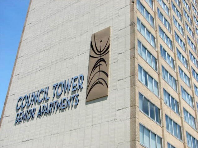 Council Tower Apartments in St. Louis, MO - Foto de edificio - Building Photo