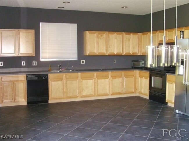 property at 18149 Horizon View Blvd
