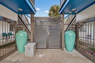 2020 Huldy St in Houston, TX - Building Photo - Building Photo