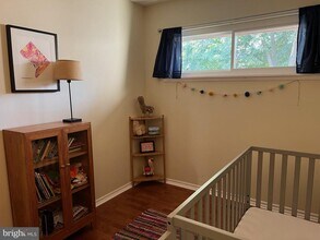 1750 Westwind Way in McLean, VA - Building Photo - Building Photo