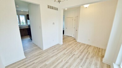 2322 Swiftwater Dr in Hanover, PA - Building Photo - Building Photo