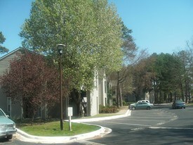 Otter Creek Villas in Little Rock, AR - Building Photo