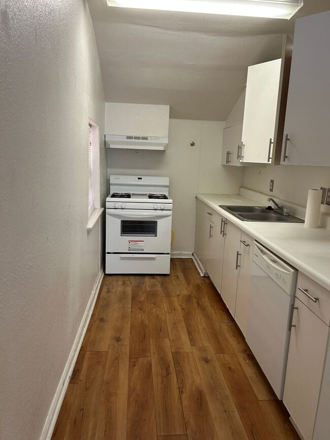 property at 2519 Centenary Blvd