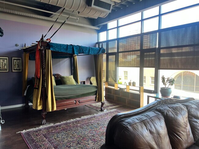 100 Gold Ave SW in Albuquerque, NM - Building Photo - Building Photo