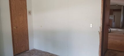 200 N Pine St in Pana, IL - Building Photo - Building Photo