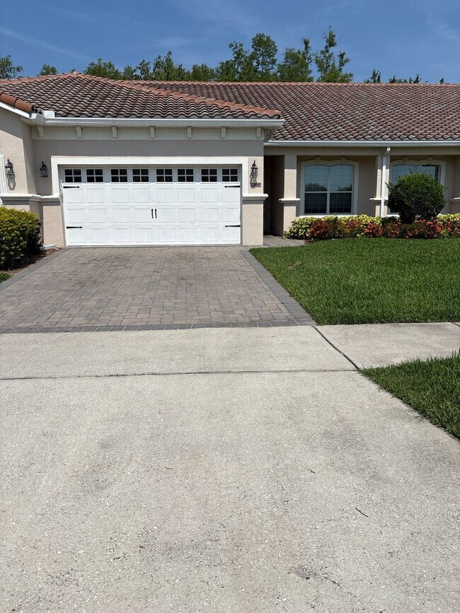 2880 Eastham Ln in Kissimmee, FL - Building Photo - Building Photo