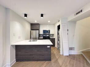 959 W Grace St in Chicago, IL - Building Photo - Building Photo