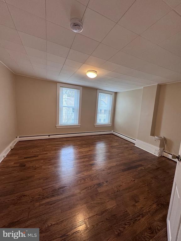 105 W Union St