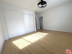 132 Normandie Ave in Los Angeles, CA - Building Photo - Building Photo